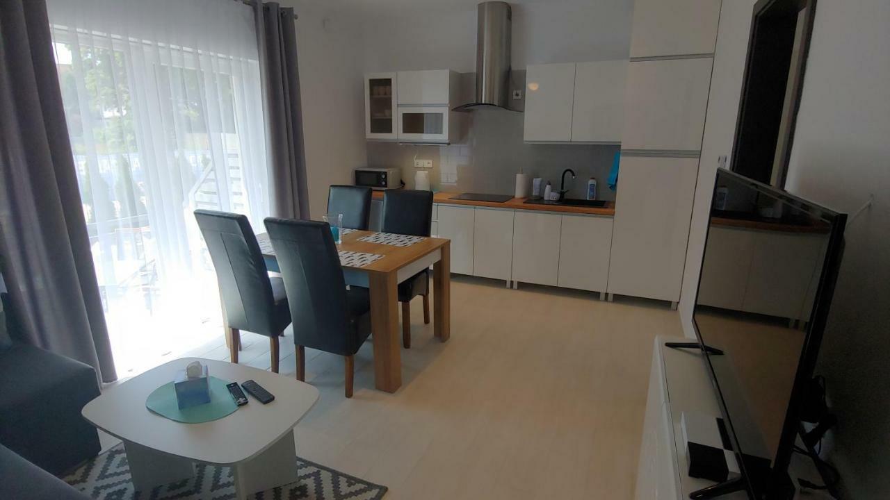 Apartamenty Dzemejra - Jumeirah Ujście-Darłowskie Екстериор снимка