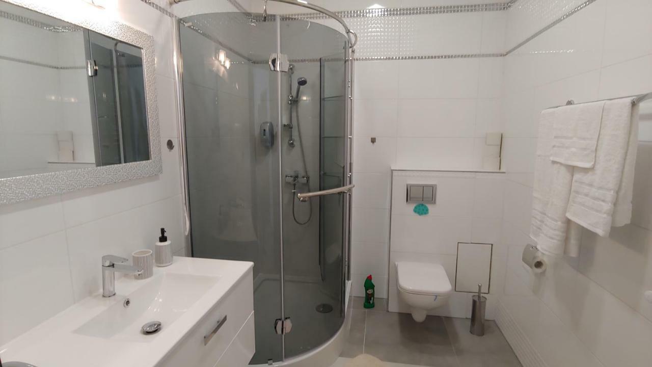 Apartamenty Dzemejra - Jumeirah Ujście-Darłowskie Екстериор снимка