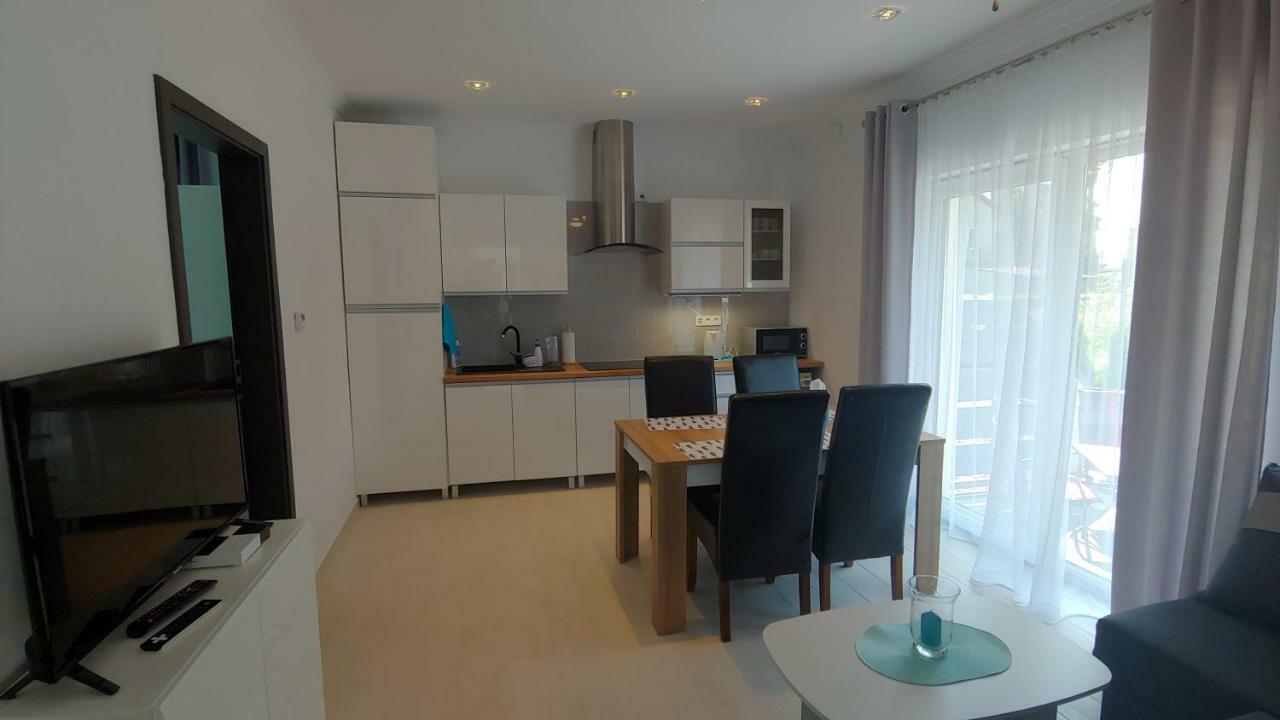 Apartamenty Dzemejra - Jumeirah Ujście-Darłowskie Екстериор снимка