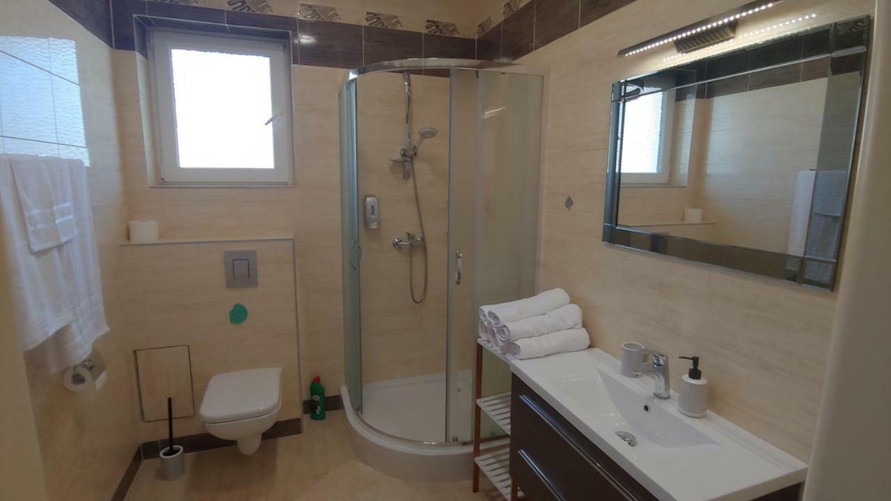 Apartamenty Dzemejra - Jumeirah Ujście-Darłowskie Екстериор снимка